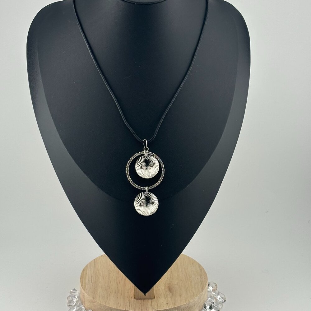 *NEW* Silver Toned Metal Pinwheel Design Necklace